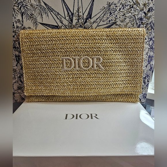 Christian Dior Novelty Clutch Pouch 2023 Summer Rattan Raffia 100% New - Picture 2 of 5